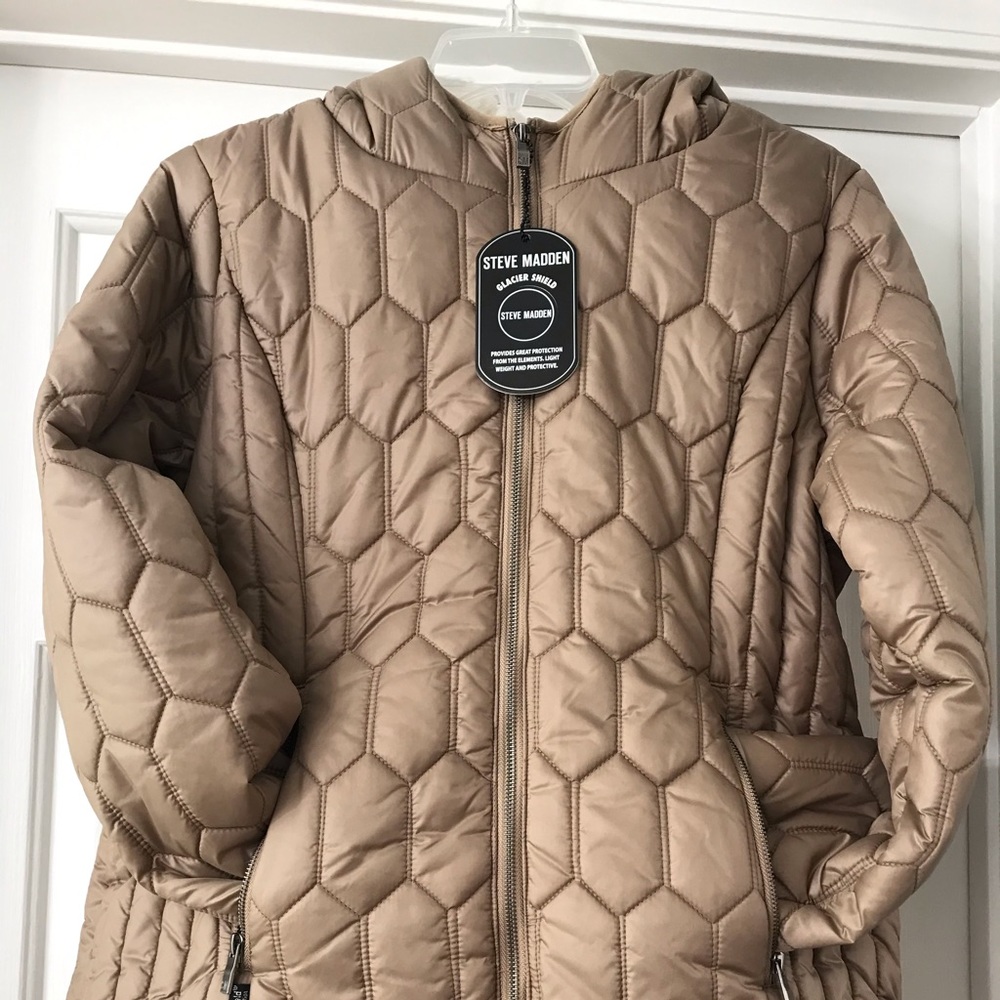 Steve Madden Puffer Coat Large